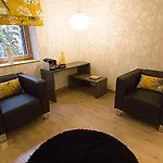 1956 - Bed & Breakfast 4*