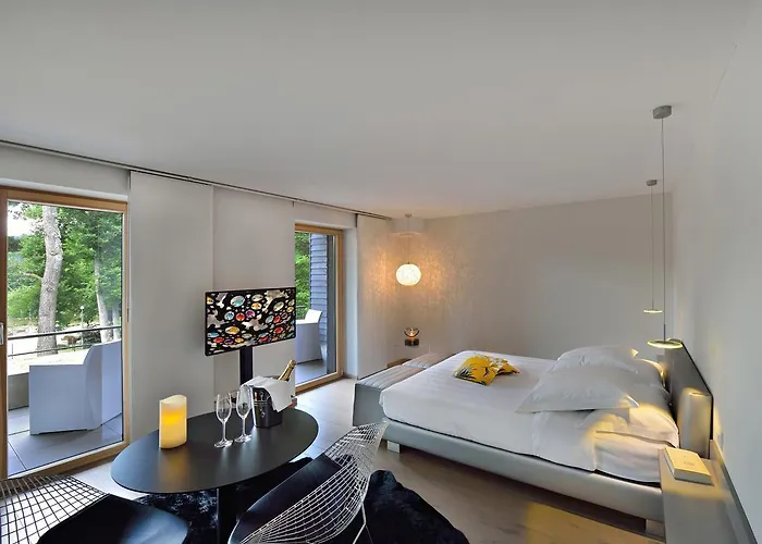 1956 - 4* Trois-Epis